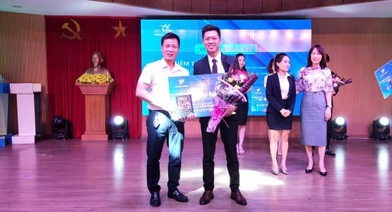 Mr. Nguyễn Đức Toàn xuất sắc giành giải Nhất cuộc thi Tìm Kiếm Tài Năng Thuyết Trình 2021
